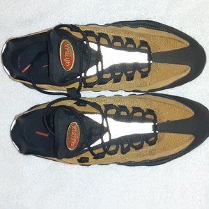 Nike Air Max 95 Essential AT9865-014 Black/Wheat